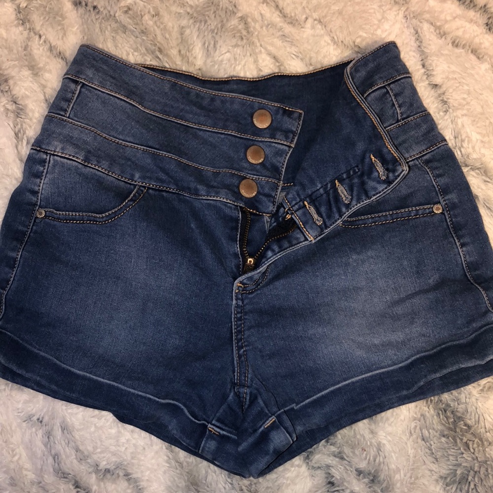 high waisted medium wash jean shorts